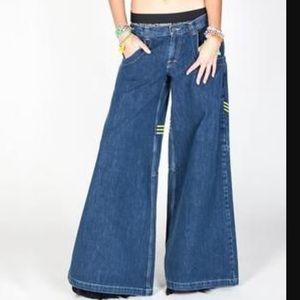 JNCO Jeans